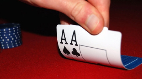 Comment jouer petite paire poker